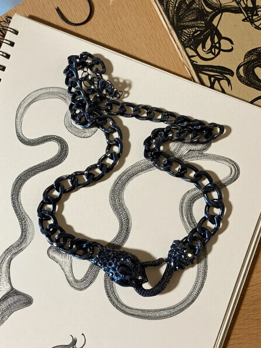 N/A chunky black